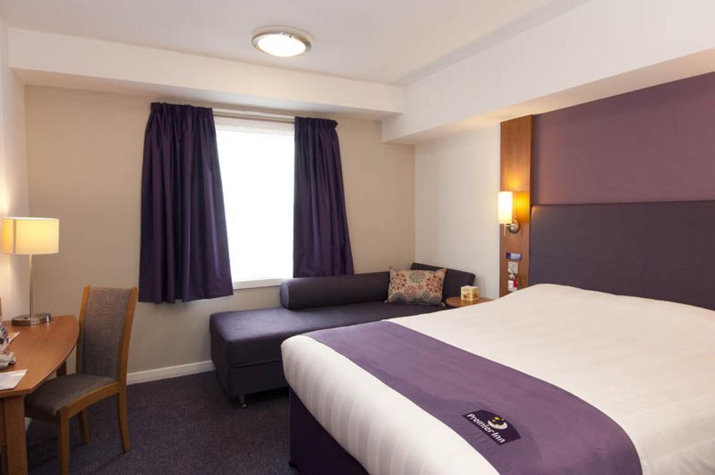 Premier Inn Edinburgh Central Екстер'єр фото
