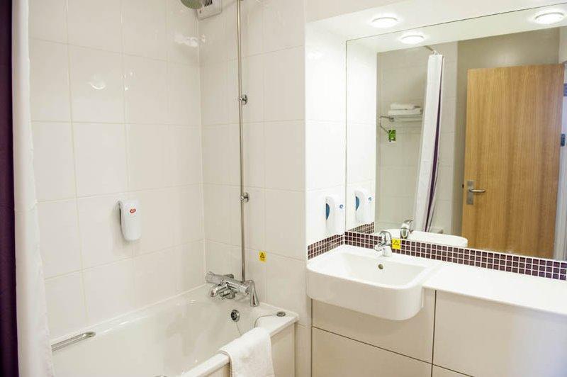 Premier Inn Edinburgh Central Екстер'єр фото